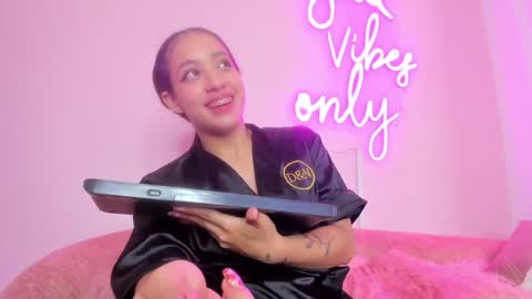 Snapshot of savannah_williams chatting on 21, 1, 2025 savannah online show from 21, 1, 2025