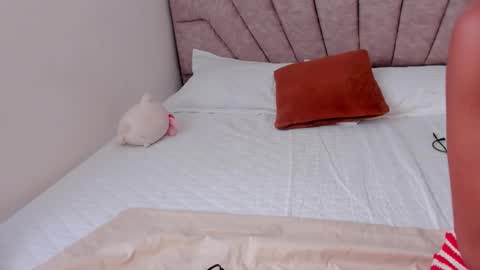 Savannahwildee online show from 6, 11, 2025