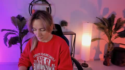 save the qween online show from 3, 2, 2025