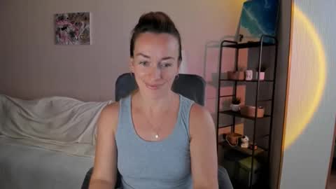 save the qween online show from 4, 10, 2025