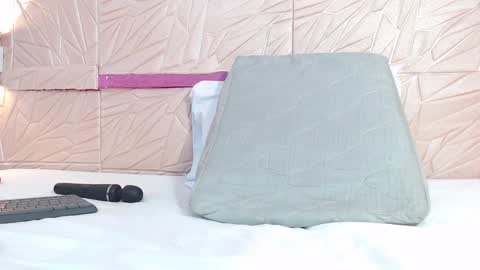 savory_pussy18 online show from 15, 1, 2025