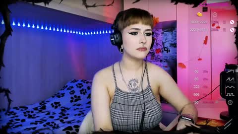 pronoun she. name Mary. age 21. online show from 11, 12, 2024