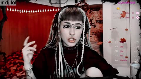 pronoun she. name Mary. age 21. online show from 23, 12, 2024