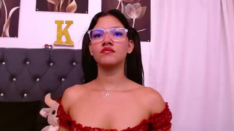 Snapshot of saykimmy chatting on 25, 6, 2026 saykimmy online show from 25, 6, 2026