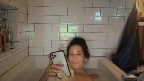 Good Girls Say Please...and Thank You online show from 1, 12, 2024