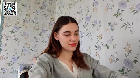 Snapshot of scarlet1flowers chatting on 11, 10, 2025 Kira online show from 11, 10, 2025