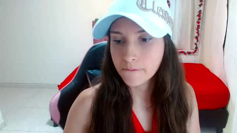 scarlet771776 online show from 4, 12, 2025