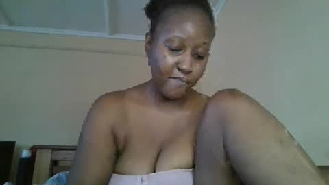 scarlet_25142359 online show from 17, 9, 2025