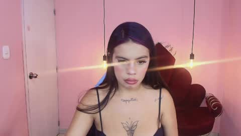 Snapshot of scarlet_2_ chatting on 15, 4, 2026 PVT 12TK 02PM - 9PM COLOMBIA online show from 15, 4, 2026
