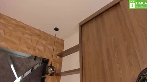 scarlet__jones_ online show from 5, 10, 2025