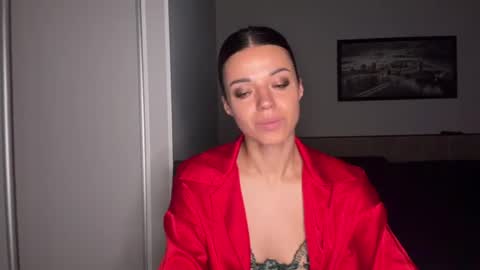 Sophie online show from 29, 6, 2026