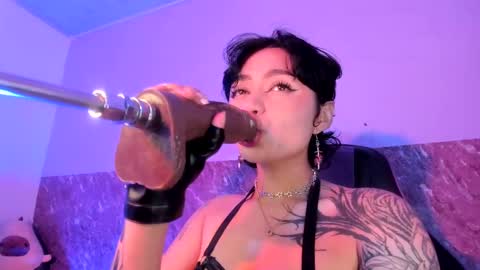 Snapshot of scarlet_gold chatting on 10, 2, 2025 scarlet_gold online show from 10, 2, 2025