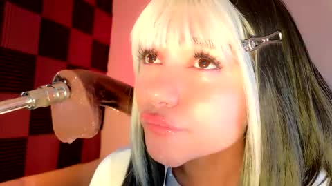 Snapshot of scarlet_gold chatting on 16, 10, 2025 scarlet_gold online show from 16, 10, 2025