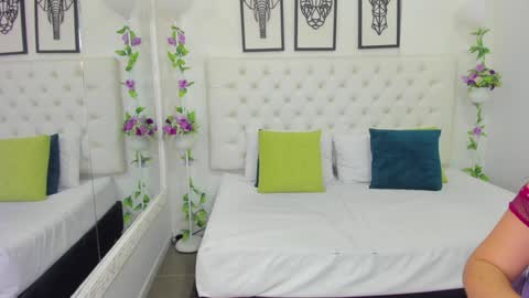 Isa online show from 8, 1, 2025