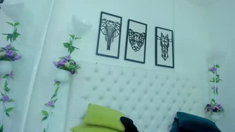 Isa online show from 12, 2, 2025