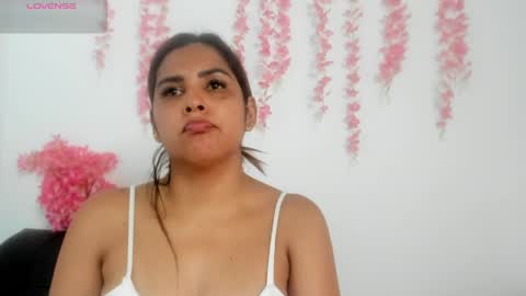 Scarlet online show from 8, 5, 2026