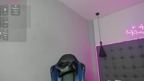 Snapshot of scarletcherry18 chatting on 17, 4, 2026 scarlet online show from 17, 4, 2026