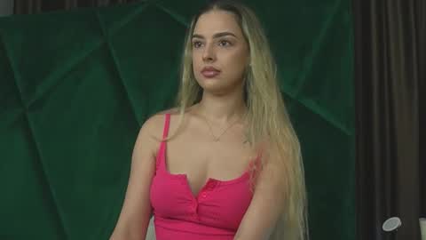 Snapshot of scarletcoles chatting on 30, 9, 2025 Scarlet online show from 30, 9, 2025