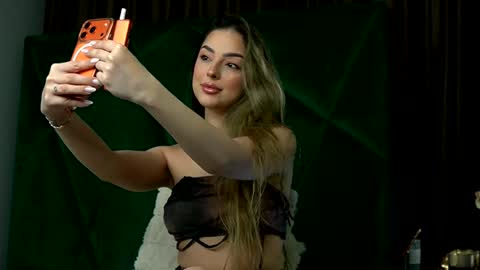 Snapshot of scarletcoles chatting on 5, 3, 2026 Scarlet online show from 5, 3, 2026