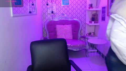 Scarleth online show from 25, 1, 2025