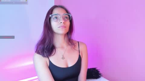 I am  Scarleth  Check mi profile online show from 15, 1, 2025