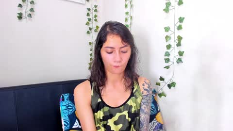 Snapshot of scarletjonesx chatting on 4, 12, 2024 Denis online show from 4, 12, 2024