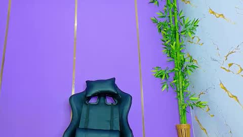 Snapshot of scarletjonesx chatting on 24, 9, 2025 Denis online show from 24, 9, 2025