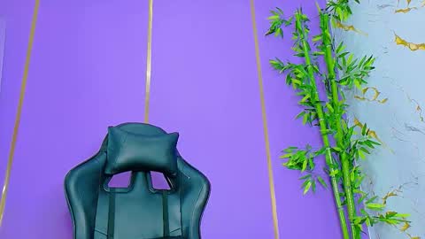 Snapshot of scarletjonesx chatting on 6, 10, 2025 Denis online show from 6, 10, 2025