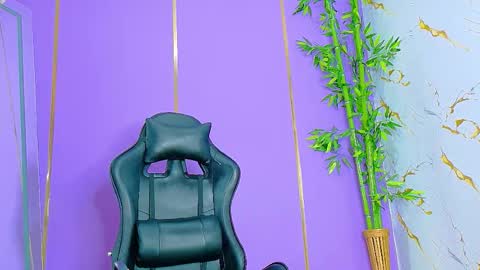 Snapshot of scarletjonesx chatting on 7, 10, 2025 Denis online show from 7, 10, 2025