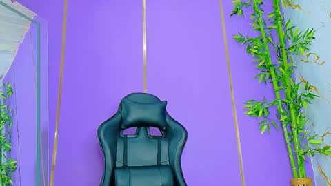 Snapshot of scarletjonesx chatting on 9, 10, 2025 Denis online show from 9, 10, 2025