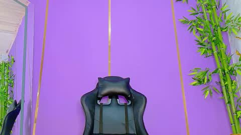 Snapshot of scarletjonesx chatting on 25, 10, 2025 Denis online show from 25, 10, 2025