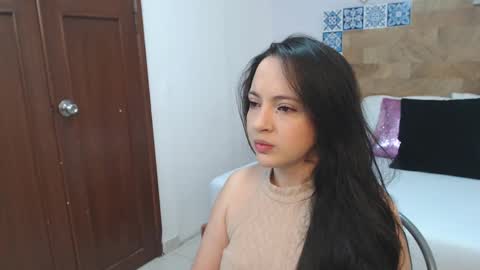 Snapshot of scarletlevis chatting on 22, 9, 2025 scarlet  online show from 22, 9, 2025