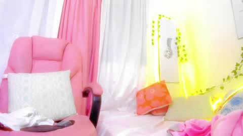 Snapshot of scarletliz chatting on 18, 12, 2024 Scarletliz online show from 18, 12, 2024