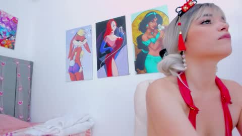 Snapshot of scarletliz chatting on 5, 12, 2025 Scarletliz online show from 5, 12, 2025