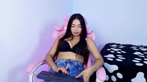 scarletmoonxxx online show from 14, 2, 2026