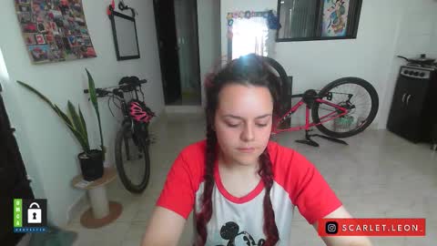 Snapshot of scarlett77_ chatting on 7, 10, 2025 Scarletland welcome online show from 7, 10, 2025