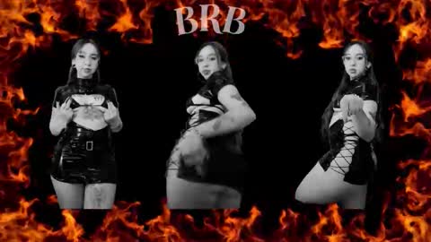 Snapshot of scarlett__cooper__ chatting on 16, 12, 2025 Scarlett online show from 16, 12, 2025