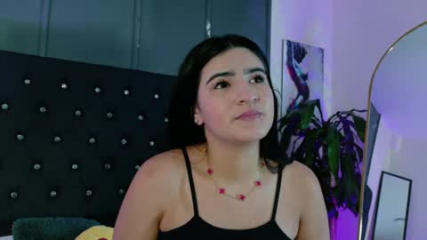 Snapshot of scarlett__durand chatting on 15, 9, 2025 scarlett__durand online show from 15, 9, 2025
