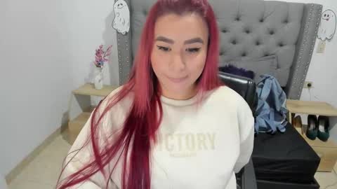 Snapshot of scarlett_anaiz chatting on 5, 1, 2026 Scarlett Anaiz online show from 5, 1, 2026