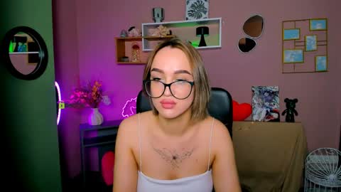 Scarlett online show from 7, 4, 2026