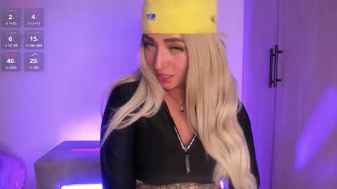 SCARLETT COLLINS online show from 5, 11, 2025