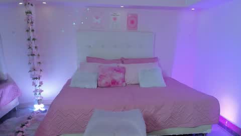 Snapshot of scarlett_dreamss7 chatting on 30, 10, 2025 Scarlett online show from 30, 10, 2025