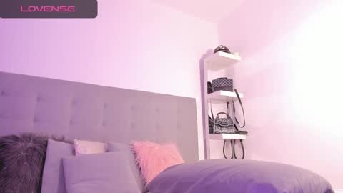 Scarlett jones online show from 25, 12, 2024