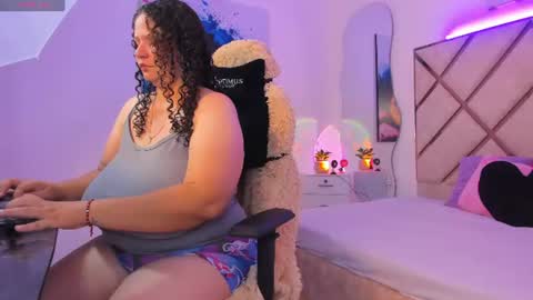 Snapshot of scarlett_moo chatting on 1, 7, 2026 vanessa online show from 1, 7, 2026