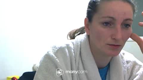 Snapshot of scarlett_queen01 chatting on 10, 2, 2025 scarlett_queen01 online show from 10, 2, 2025