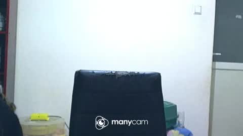 Snapshot of scarlett_queen01 chatting on 6, 3, 2025 scarlett_queen01 online show from 6, 3, 2025