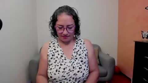 Scarlett sax online show from 19, 6, 2026