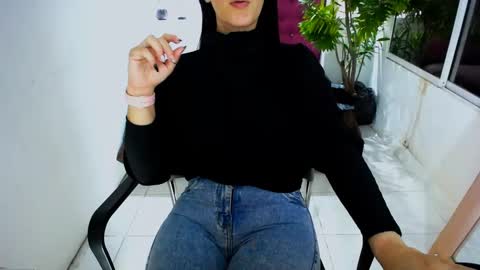 scarlet online show from 25, 9, 2025