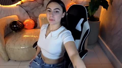 Scarlett online show from 15, 10, 2025