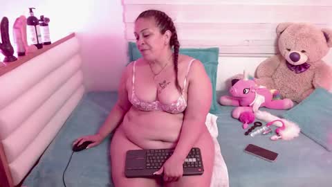 scarlettbooty online show from 18, 5, 2026